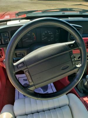 Ford Mustang GT Convertible 1990 года 